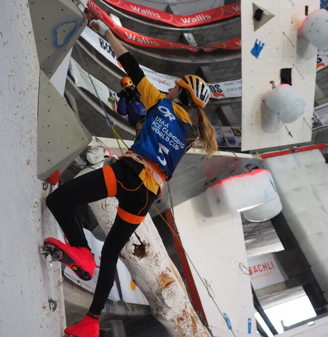 ice_climbing_worldcup-2019-0155